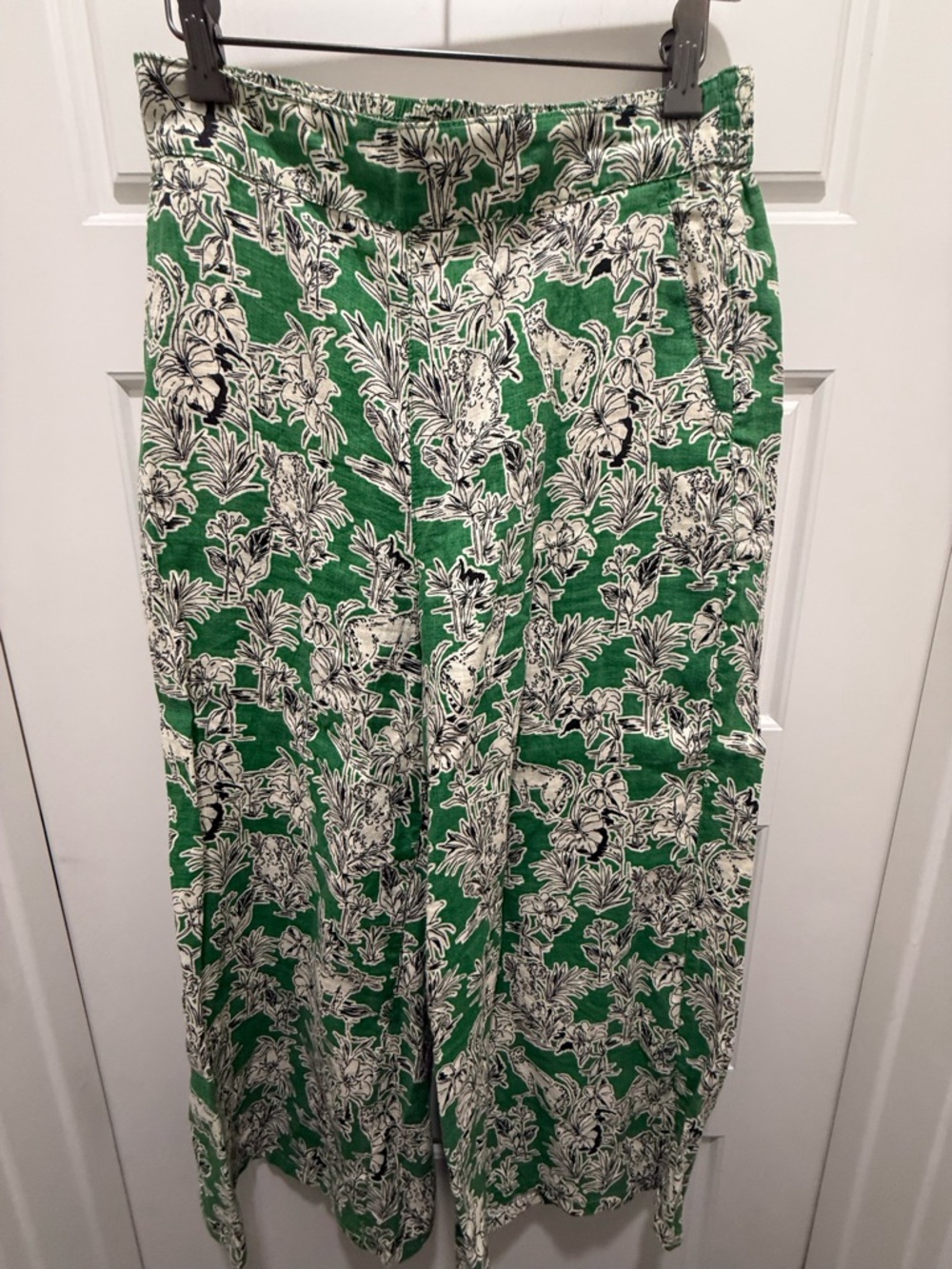 C&C California. Wide Leg Linen Jungle Print Pants. Size Medium. - Picture 2 of 9